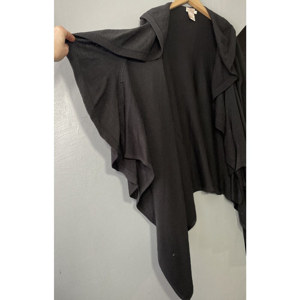 Hot In Hollywood Waterfall Cardigan Size M Black Drape Sweater Ruffled Witchy - Picture 3 of 11
